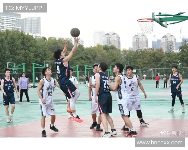 篮球与足球巨星亲密握手瞬间展现体育精神与友谊的美好时刻