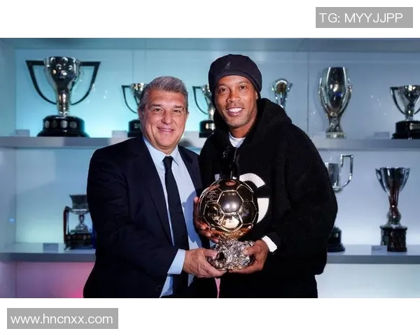 你知道哪些足球明星的英文名字吗让我们一起探讨一下他们的成就与风采