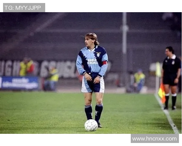 曾经辉煌如今淡出球场的足球明星盘点与回顾