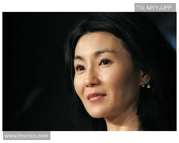 美国足球明星的妻子们名字大揭秘你知道多少位明星的另一半吗 美国足球明星的妻子们名字大揭秘你知道多少位明星的另一半吗