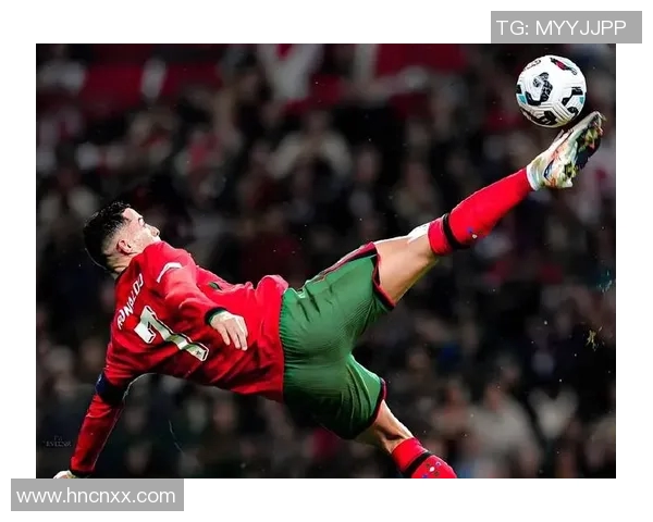 小矮人足球明星的传奇故事与成就揭秘你知道是谁吗